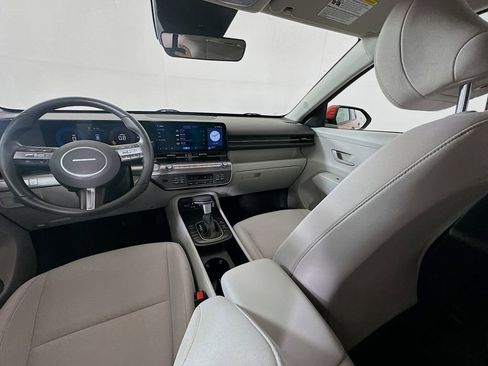Certified 2025 Hyundai Kona SEL image 22