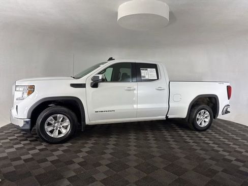 Used 2022 GMC Sierra 1500 SLE image 3