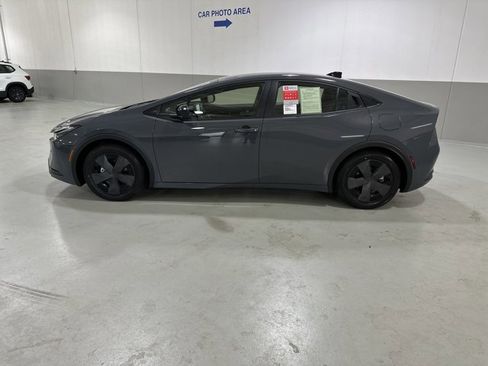 Used 2026 Toyota Prius LE image 5