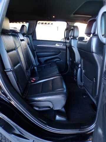 Used 2019 Jeep Grand Cherokee Limited AWD/4WD image 23