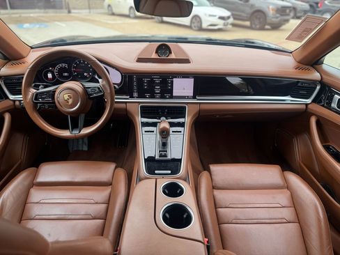Used 2021 Porsche Panamera 4S Executive w/ Premium Package image 16