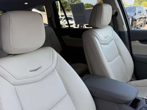 Used 2024 Cadillac XT6 Premium Luxury AWD/4WD image 24