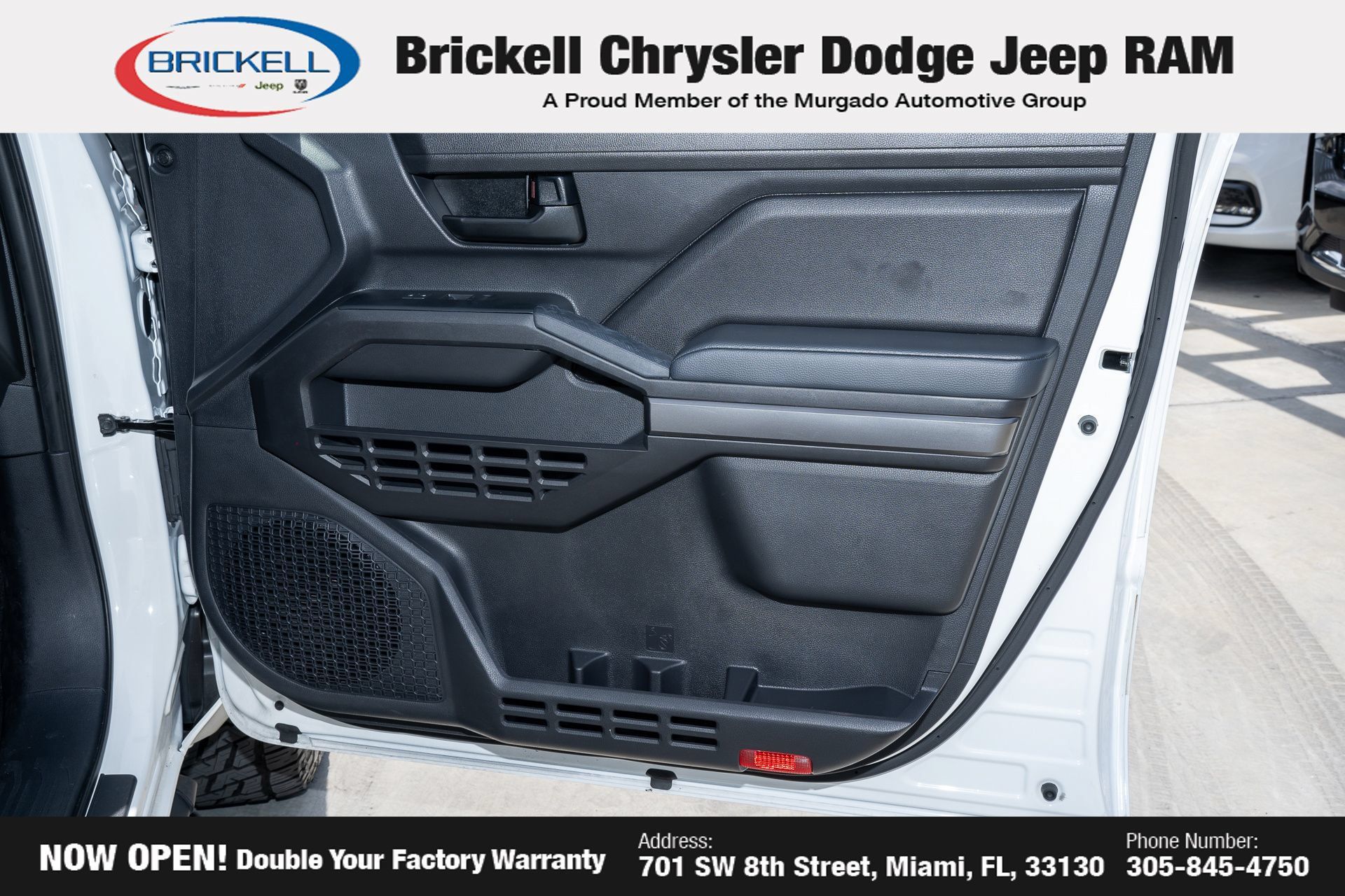 Used 2025 Toyota Tacoma SR5 AWD/4WD image 12