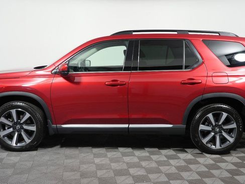 Used 2025 Honda Pilot Elite image 8