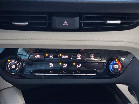 Used 2023 Buick Envision Preferred image 25