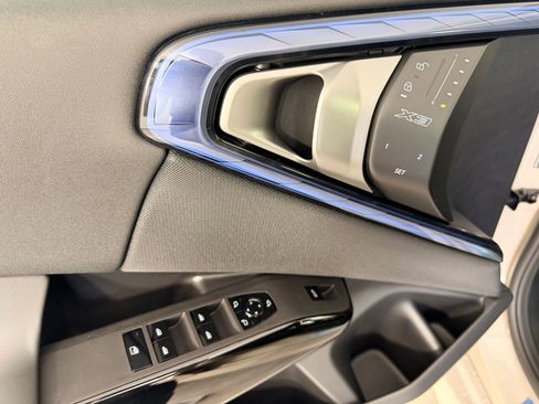 New 2026 BMW X3 xDrive30 w/ M Sport Package image 12