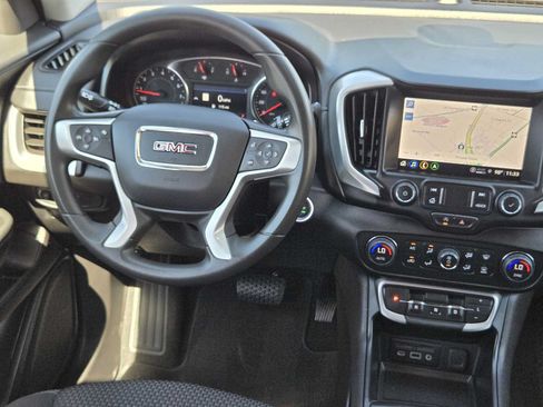 Certified 2024 GMC Terrain SLE w/ Driver Convenience Package AWD/4WD image 25