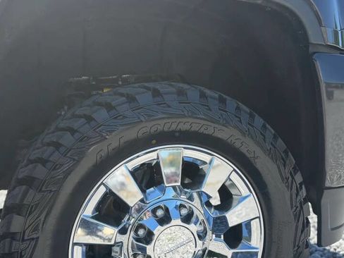 Used 2016 GMC Sierra 2500 Denali w/ Duramax Plus Package AWD/4WD image 10