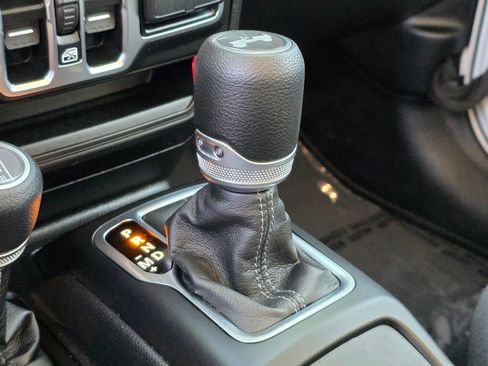 Used 2025 Jeep Wrangler Unlimited Sport AWD/4WD image 34