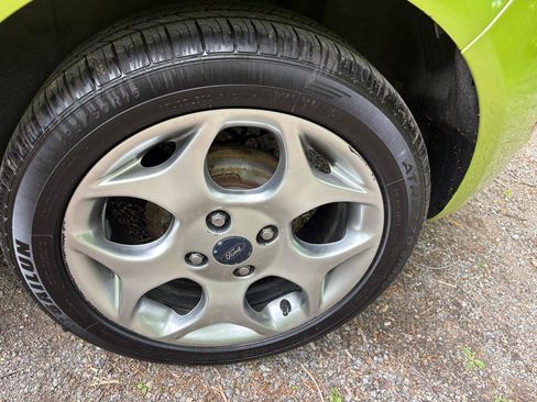 Used 2011 Ford Fiesta SES w/ 301A Rapid Spec Order Code FWD image 30