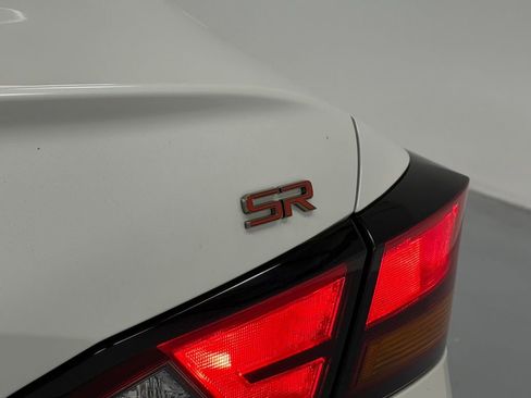 Used 2024 Nissan Altima 2.5 SR w/ SR Premium Package image 8