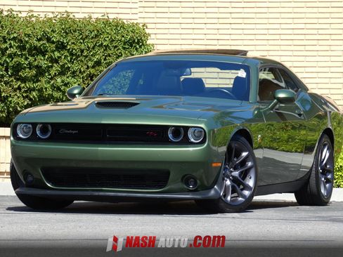 Used 2023 Dodge Challenger R/T Scat Pack w/ Plus Package RWD image 4