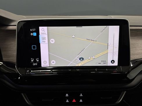 Certified 2024 Volkswagen Atlas SEL Premium R-Line image 10