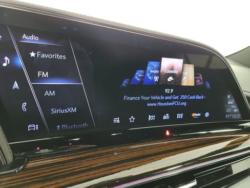 Used 2022 Cadillac Escalade Luxury RWD image 25