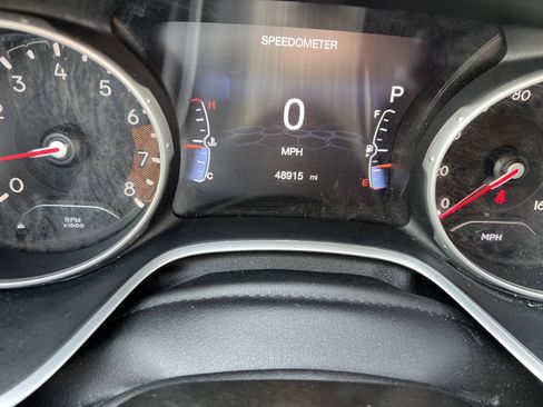 Used 2018 Jeep Compass Sport w/ Tech Group image 21