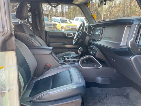 Used 2021 Ford Bronco Outer Banks image 12