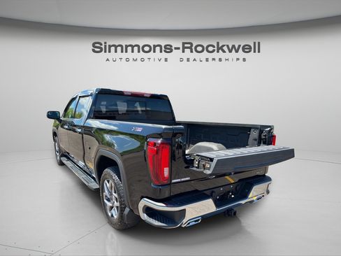 Used 2025 GMC Sierra 1500 SLT w/ SLT Convenience Package AWD/4WD image 4