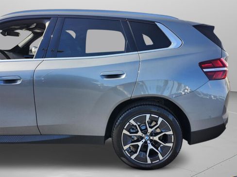Certified 2025 BMW X3 xDrive30i w/ Premium Package image 10