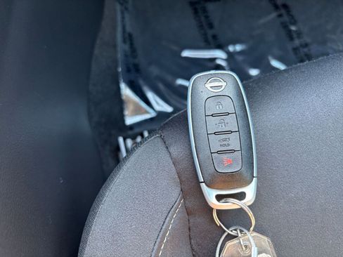 Used 2025 Nissan Altima 2.5 SV FWD image 21