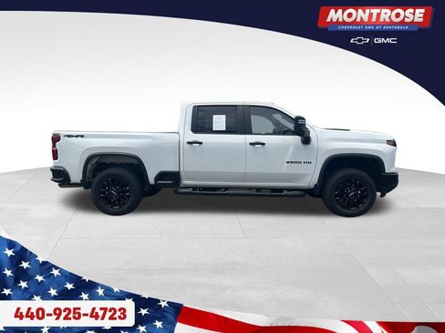 Used 2025 Chevrolet Silverado 2500 Custom w/ Custom Value Package AWD/4WD image 6