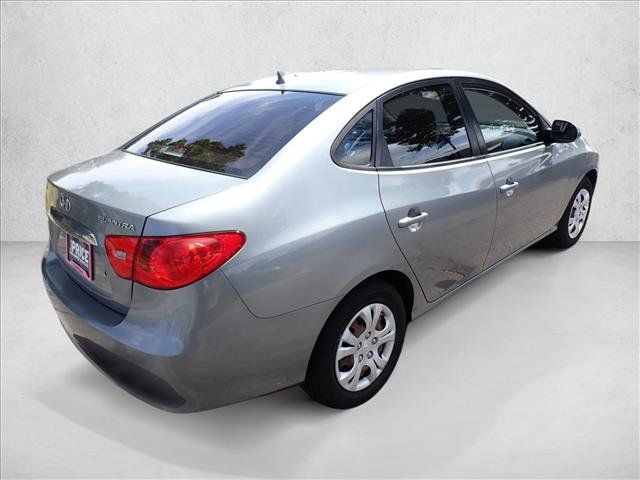 Used 2010 Hyundai Elantra GLS FWD image 4