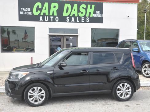 Used 2014 Kia Soul + image 7