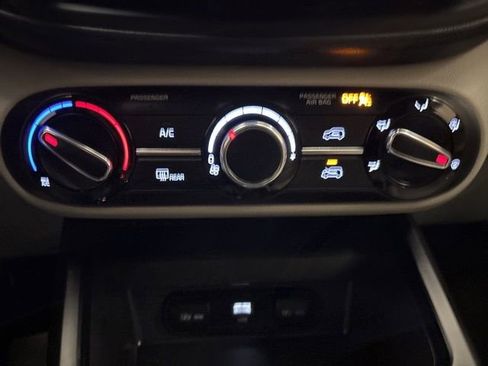 Certified 2023 Kia Soul LX w/ LX Technology Package image 20