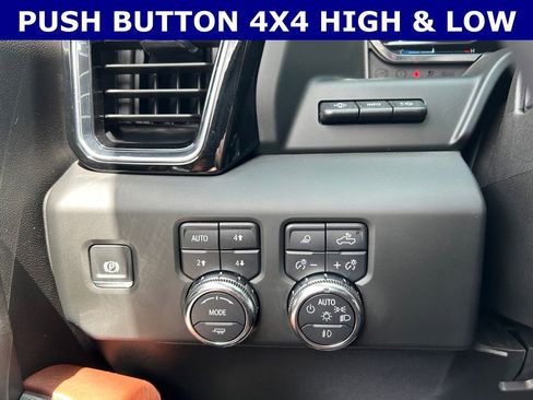 Used 2024 GMC Sierra 2500 Denali Ultimate image 21