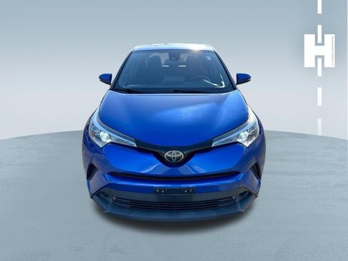 Used 2019 Toyota C-HR LE image 2