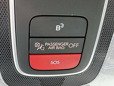 Certified 2024 Hyundai Elantra SEL FWD image 31