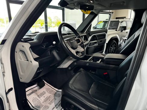 Used 2020 Land Rover Defender 110 HSE AWD/4WD image 10