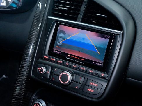 Used 2014 Audi R8 V8 w/ Convenience Package image 40