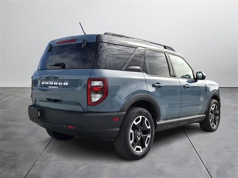 Used 2021 Ford Bronco Sport Outer Banks image 4