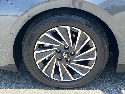 Used 2024 Hyundai Sonata Limited FWD image 44