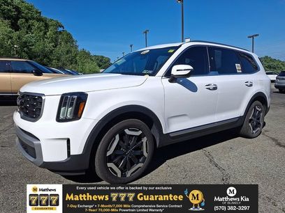 Used 2023 Kia Telluride S w/ S Sunroof Package