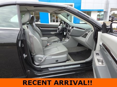 Used 2008 Chrysler Sebring Limited w/ Luxury Group image 26