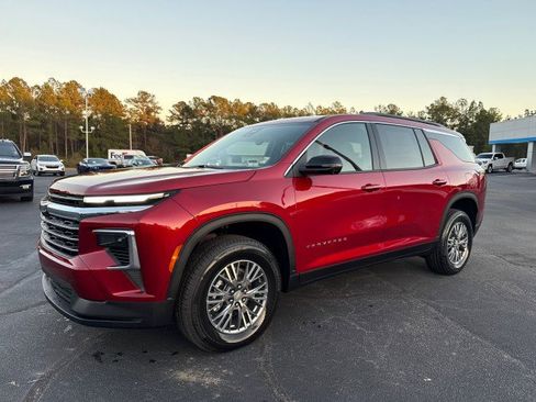 New 2026 Chevrolet Traverse LT w/ Driver Confidence Package image 7