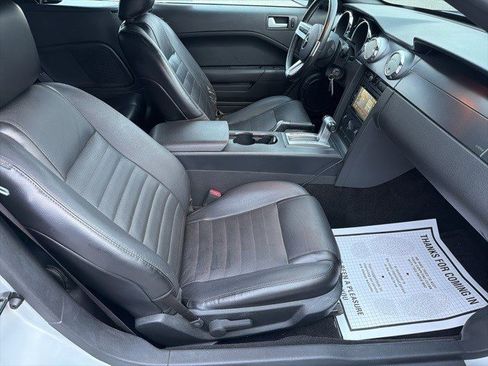 Used 2006 Ford Mustang GT Premium image 14