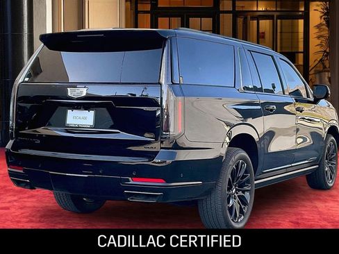 Used 2026 Cadillac Escalade ESV Sport w/ LPO, ONYX Package image 6