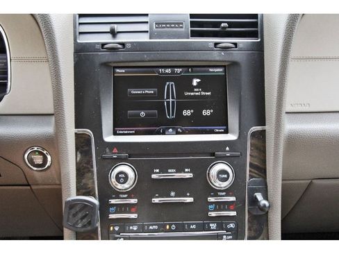 Used 2015 Lincoln Navigator 2WD image 20
