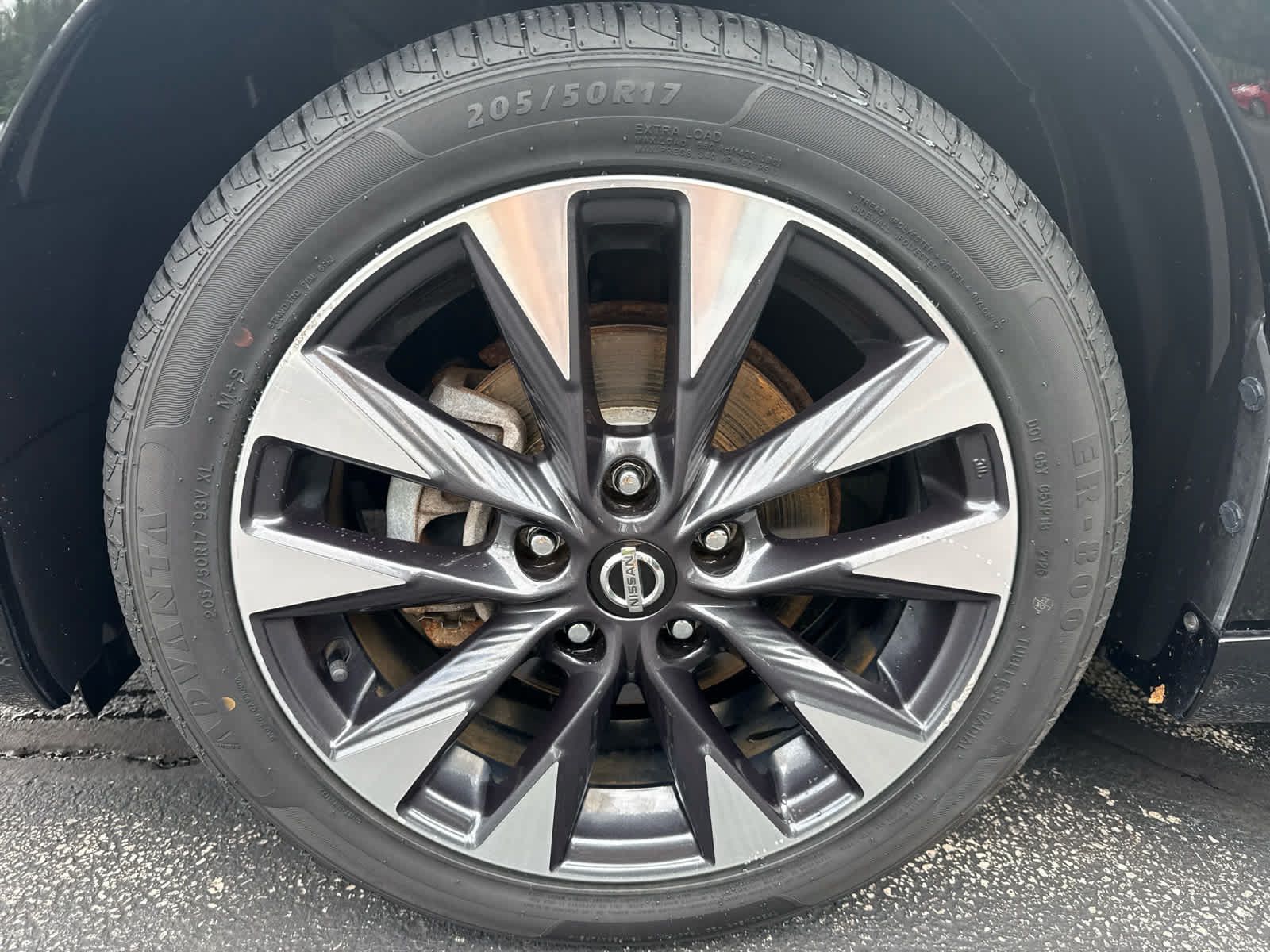 Used 2018 Nissan Sentra SR w/ Premium Package (P02) FWD image 9