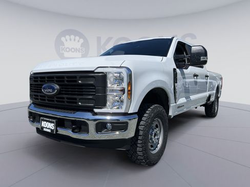 New 2026 Ford F250 XL w/ XL Off-Road Package AWD/4WD image 1