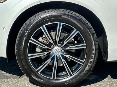 Used 2019 Volvo XC60 T5 Inscription image 39