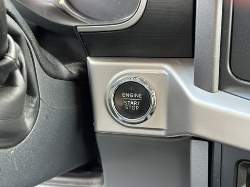 Certified 2022 Ford F150 XLT w/ Equipment Group 302A High image 23