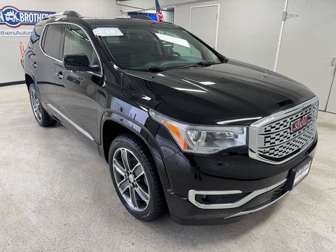 Used 2019 GMC Acadia Denali w/ Technology Package AWD/4WD image 12