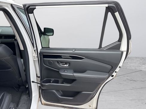 Used 2023 Honda Pilot EX-L image 36