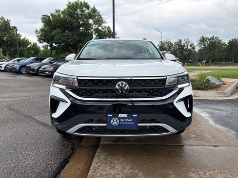 Certified 2023 Volkswagen Taos SE AWD/4WD image 9