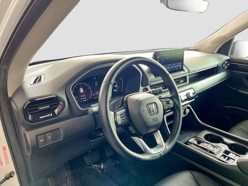 Used 2023 Honda Pilot EX-L image 9