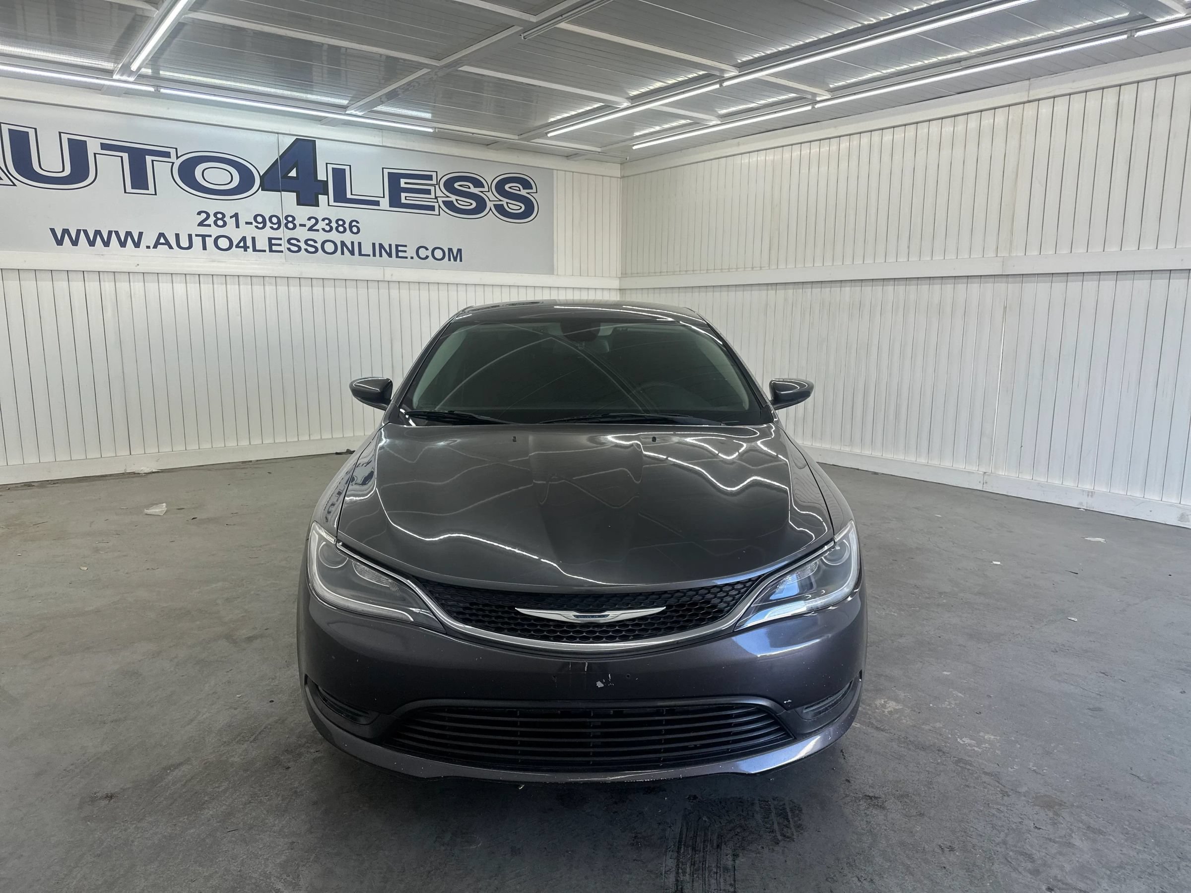 Used 2016 Chrysler 200 LX FWD image 2