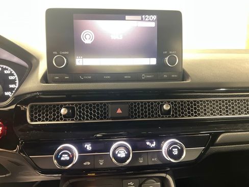 Used 2023 Honda Civic Sport image 22